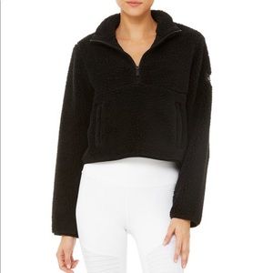 Alo yoga cropped half zip